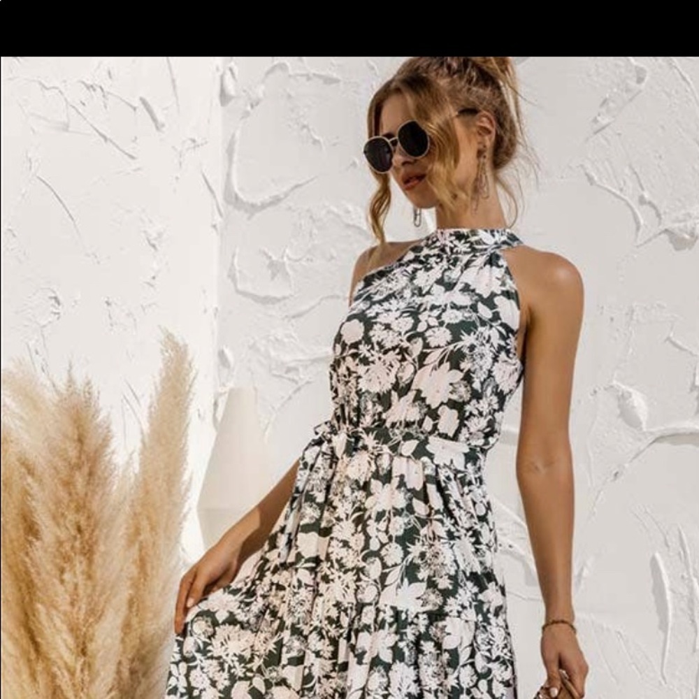 LABOR DAY SALE🎈 Summer Dress - Print Halter Tiered Maxi Dress.